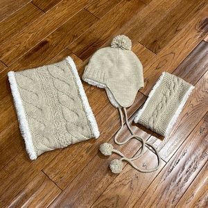 Like New Dillards Winter Hat, Neck Scarf & Head Wrap